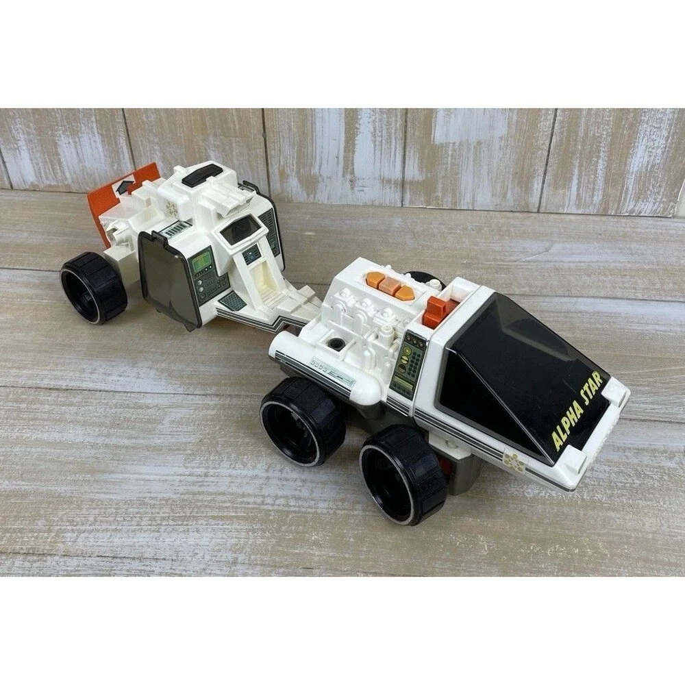 1983 Fisher-Price Adventure Alpha Star Space Vehicle Works *read